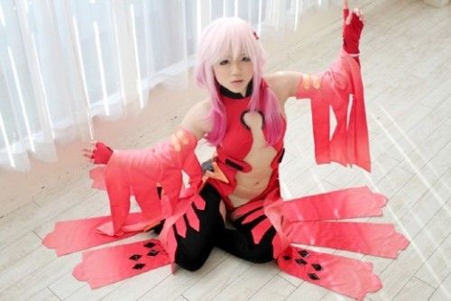 南梨央奈の可愛いピンク髪のエロコスプレ　63枚